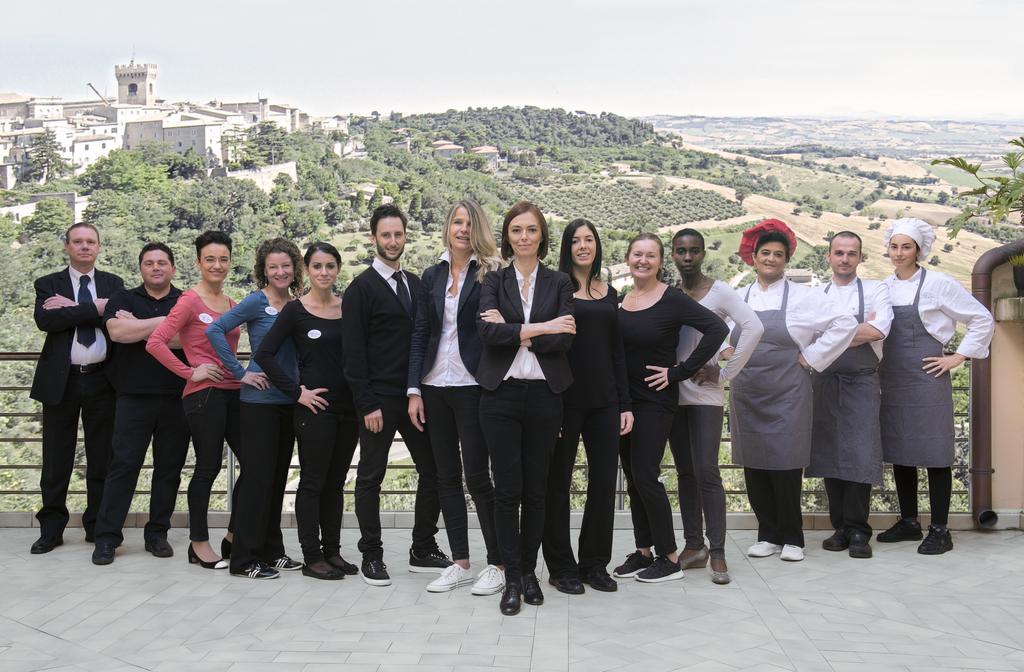 Gallery Hotel Recanati Bagian luar foto